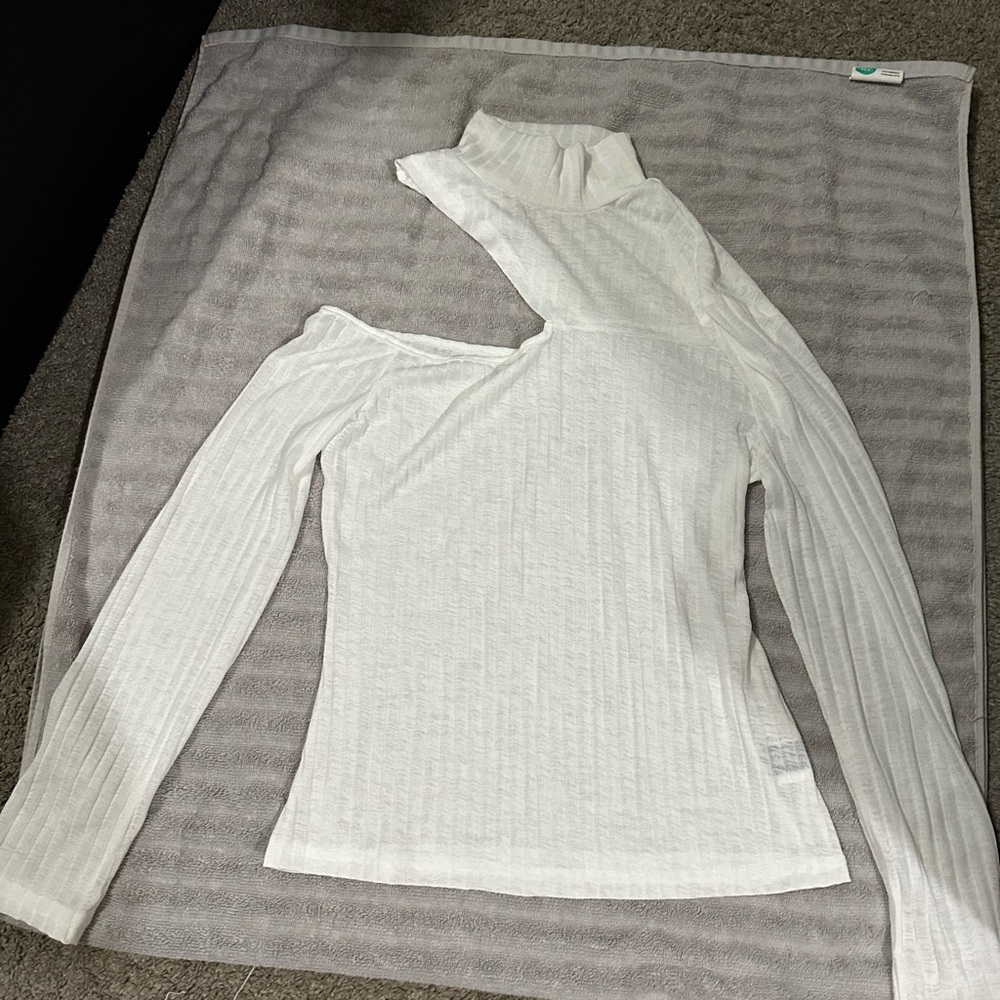 SHEIN White Ribbed Asymmetrical Blouse size XL